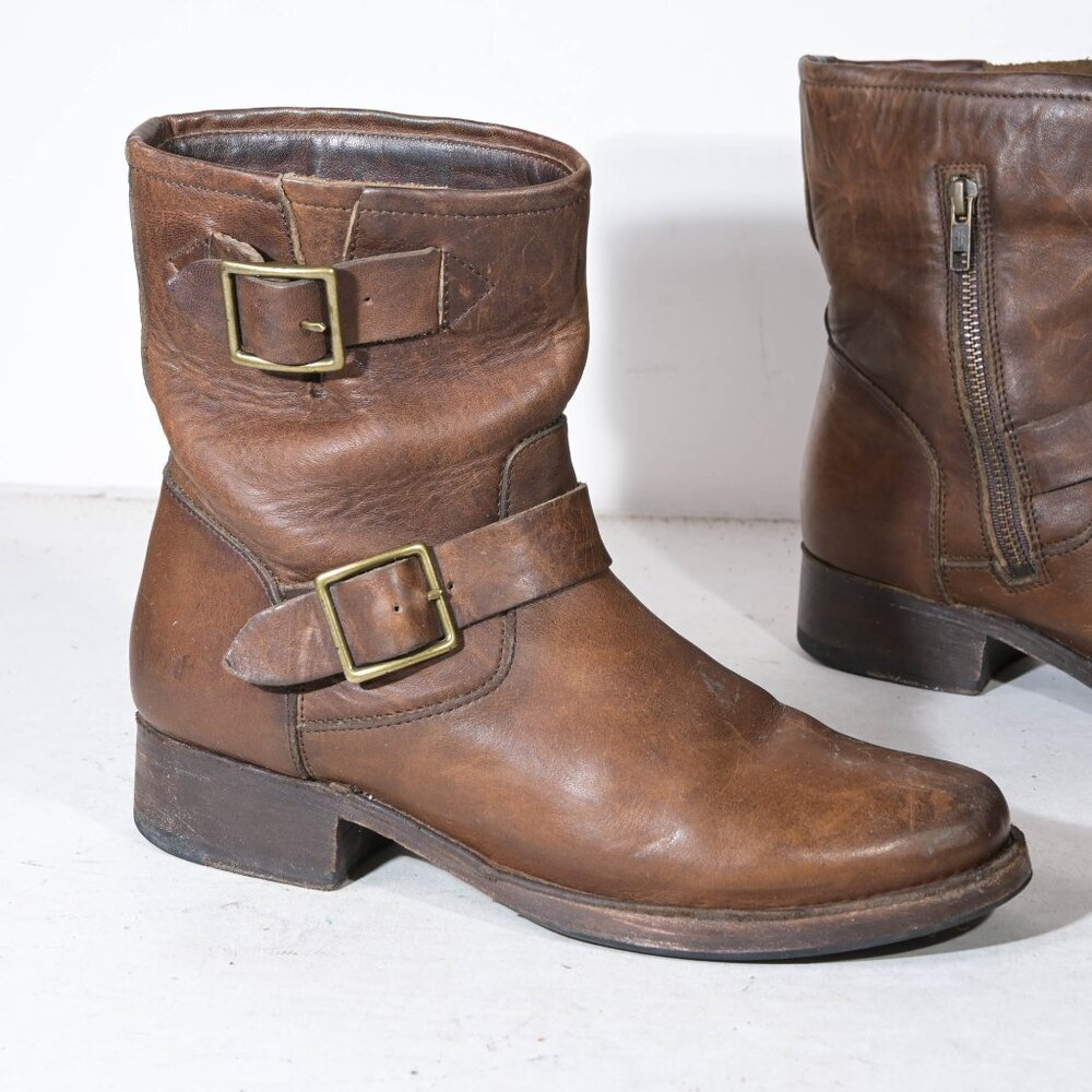 Frye 3474601 Vicky Engineer Ankle Boots in Brown - 9